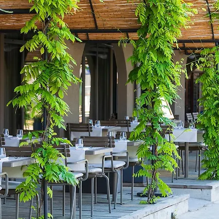 호텔 & Restaurant - Son De Mar 4*