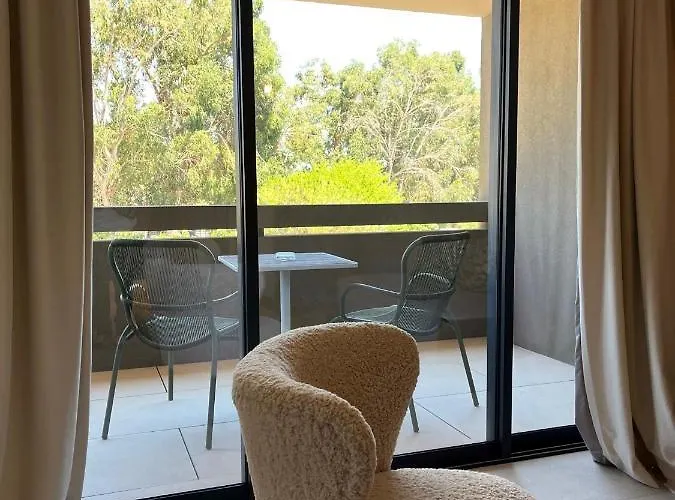 & Restaurant - Son De Mar 4* Порто-Веккіо