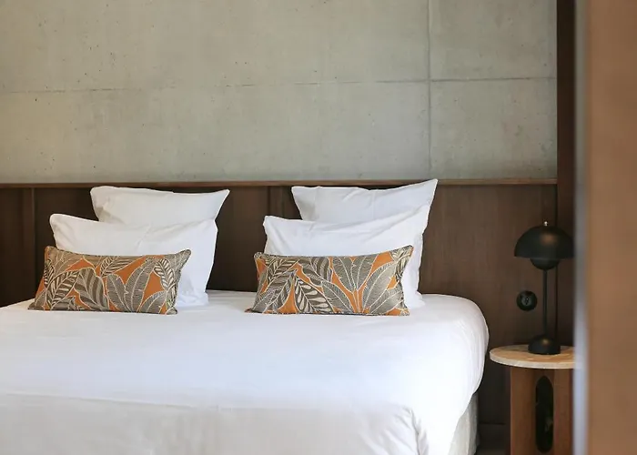 & Restaurant - Son De Mar Готель