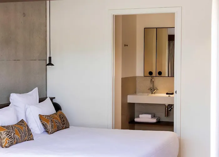 Готель & Restaurant - Son De Mar 4*