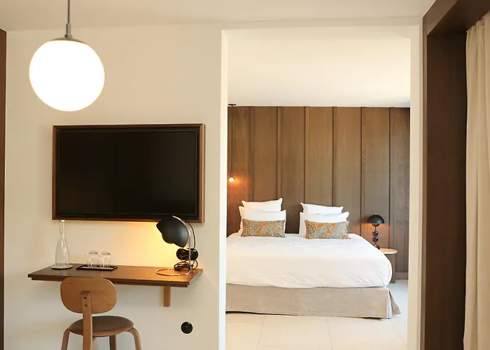 & Restaurant - Son De Mar Готель 4*